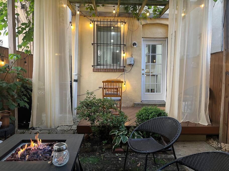 3-Bedroom House With Cute Patio Explore Dc On Foot Вашингтон Экстерьер фото
