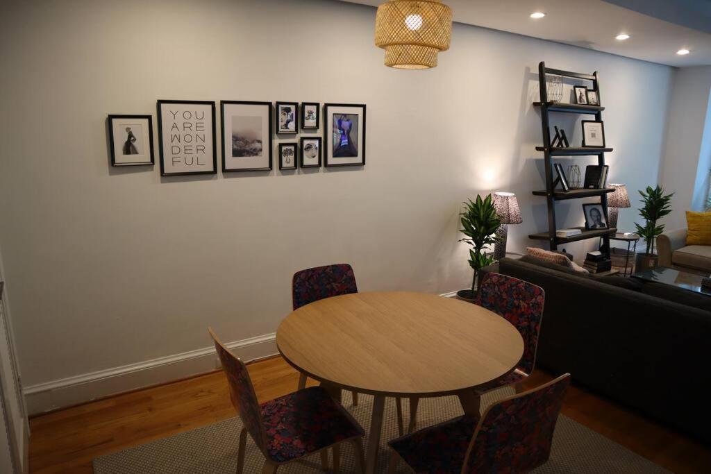 3-Bedroom House With Cute Patio Explore Dc On Foot Вашингтон Экстерьер фото
